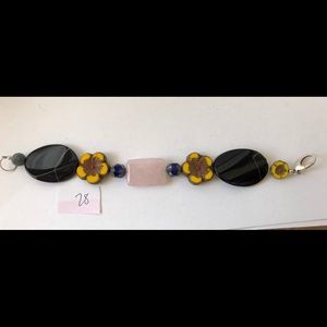 Polished stone bracelet w yellow flowers (28)